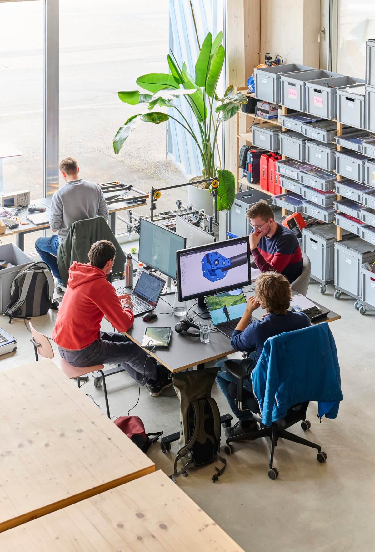 AITHON Robotics moves into Büro Züri Innovationspark